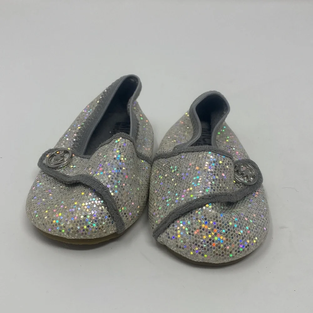 Micheal by Micheal Kors Silver Sparkly Close Toe Flats Baby Girl Size 3